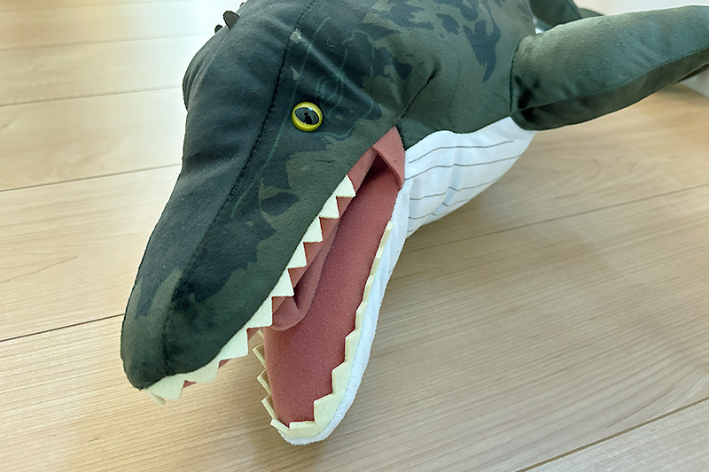 ジュラシック・ワールド/復活の大地スーパーラージぬいぐるみ「モササウルス」